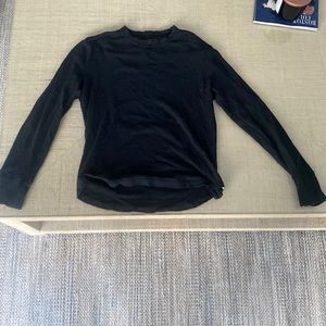 Black long sleeve crewneck T-shirt seven for all mankind